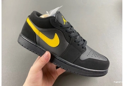 Hyperoad Jordan University 'Black Low Gold' Air 1 1029